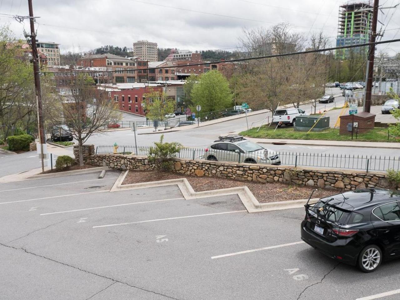 The Easy Spot Dt Parking Vila Asheville Exterior foto